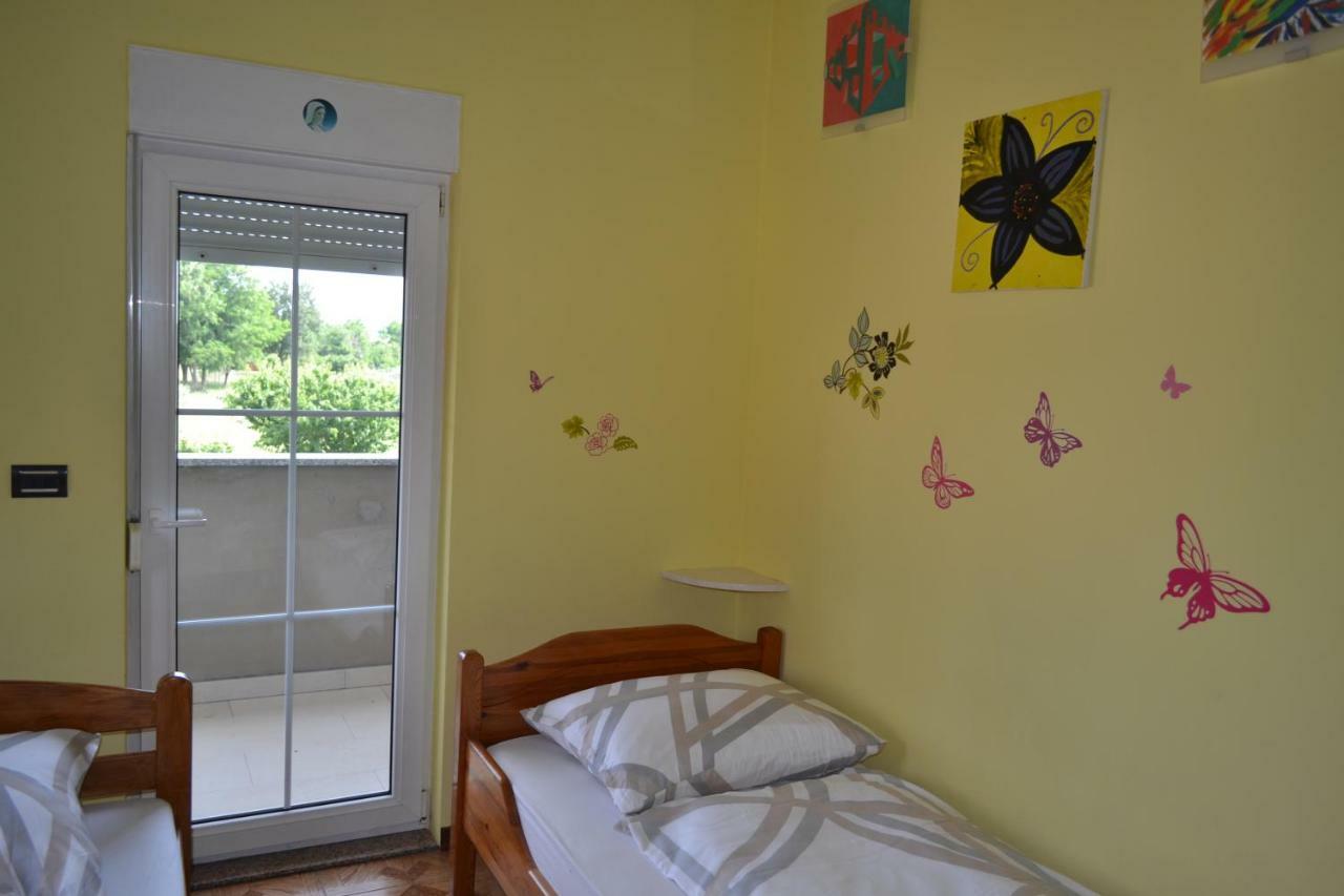 Apartman Ika אומאג מראה חיצוני תמונה